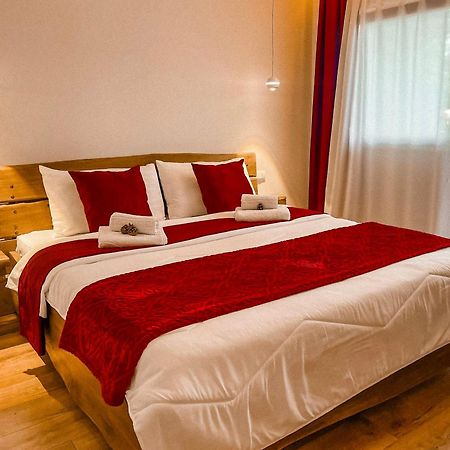 Vila Alpini Razëm Zewnętrze zdjęcie